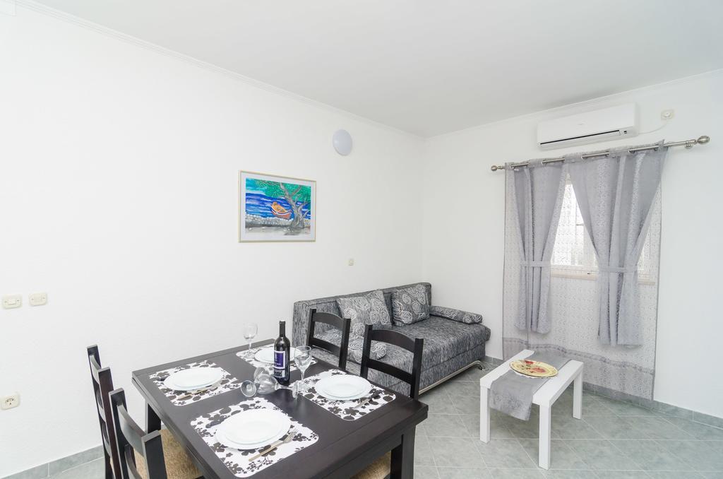 Apartments Grga دوبروفينك الغرفة الصورة